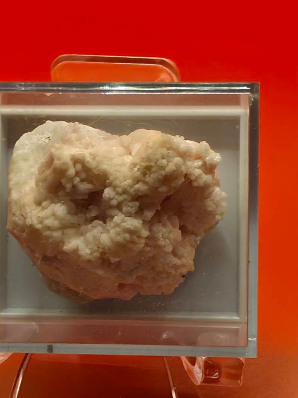 Rhodochrosite natural specimen