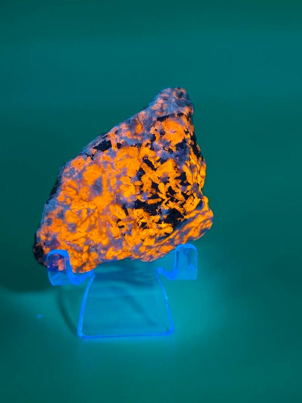 Fluorescent Sodalite