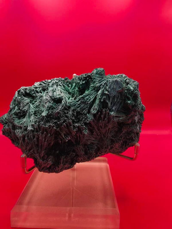 Malachite natural specimen