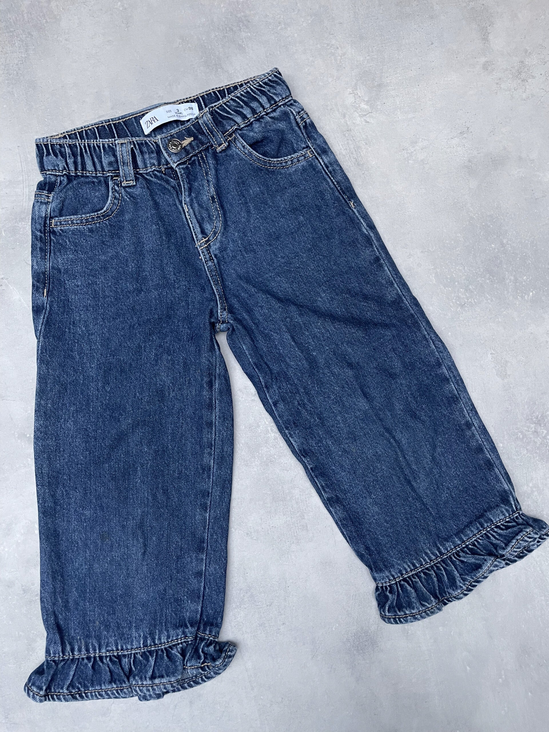 Zara ruffle jeans - Maat 98