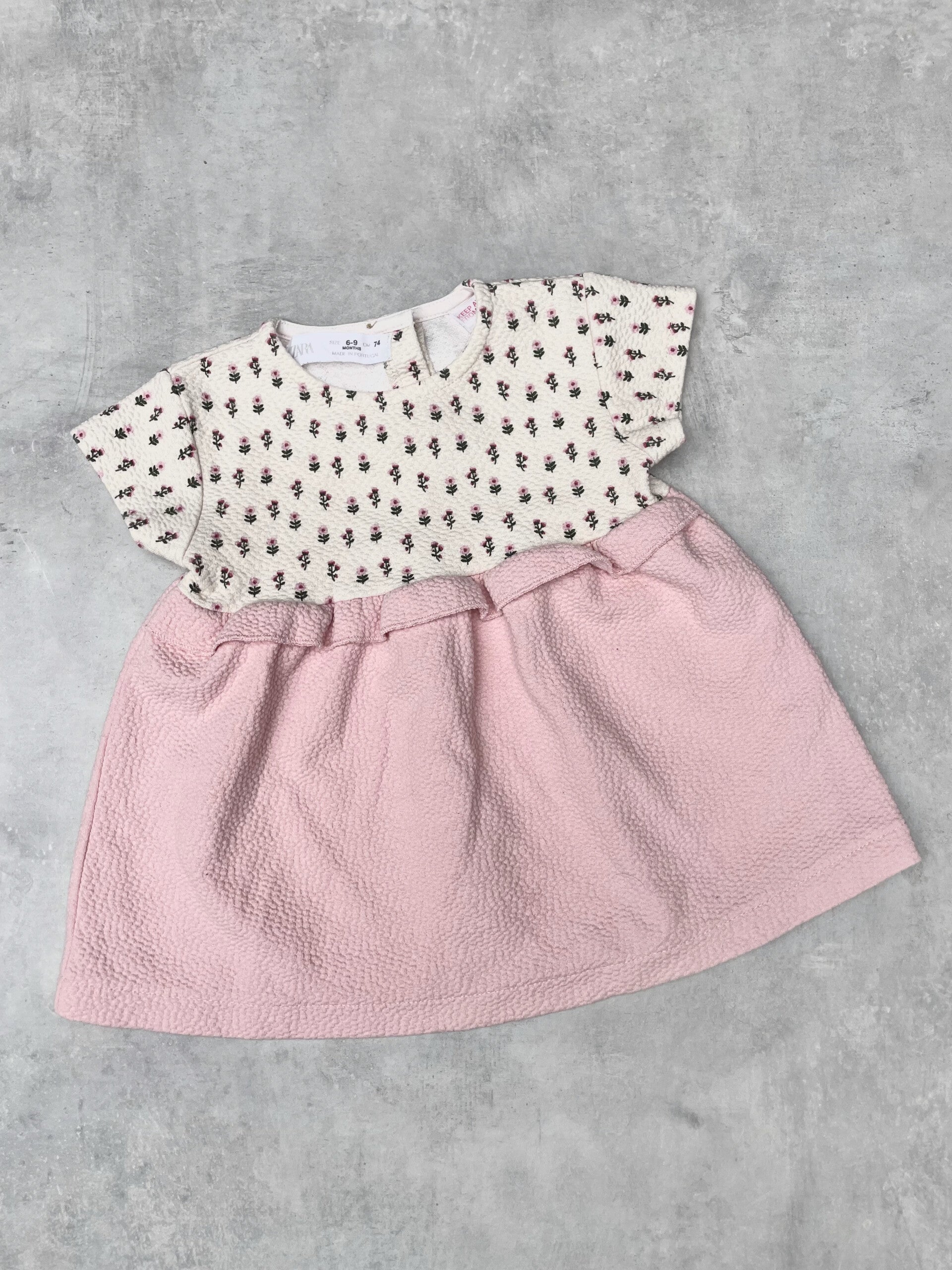 Zara bloemen jurkje - Maat 74