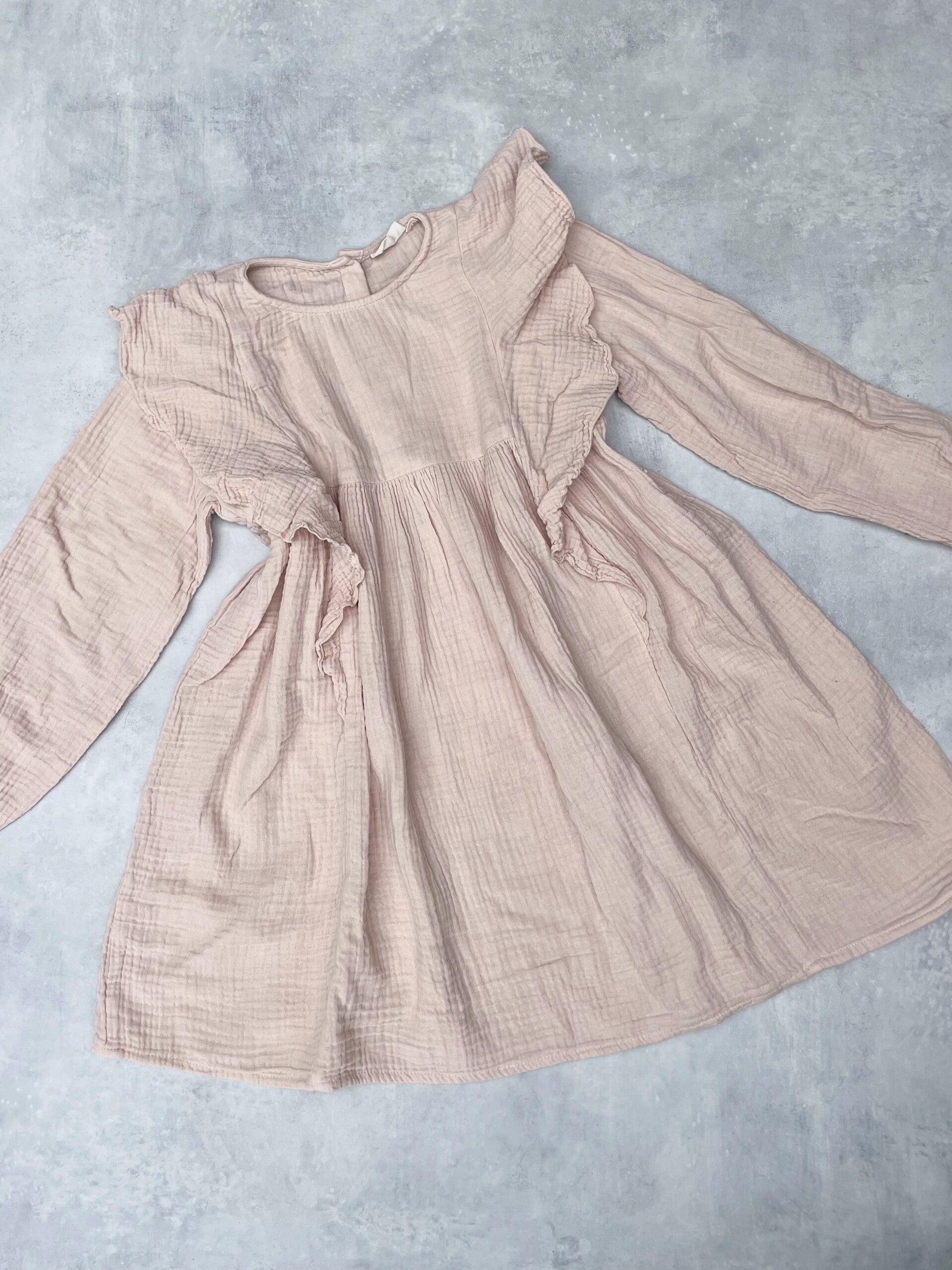 Lil' Atelier jurkje - Maat 122