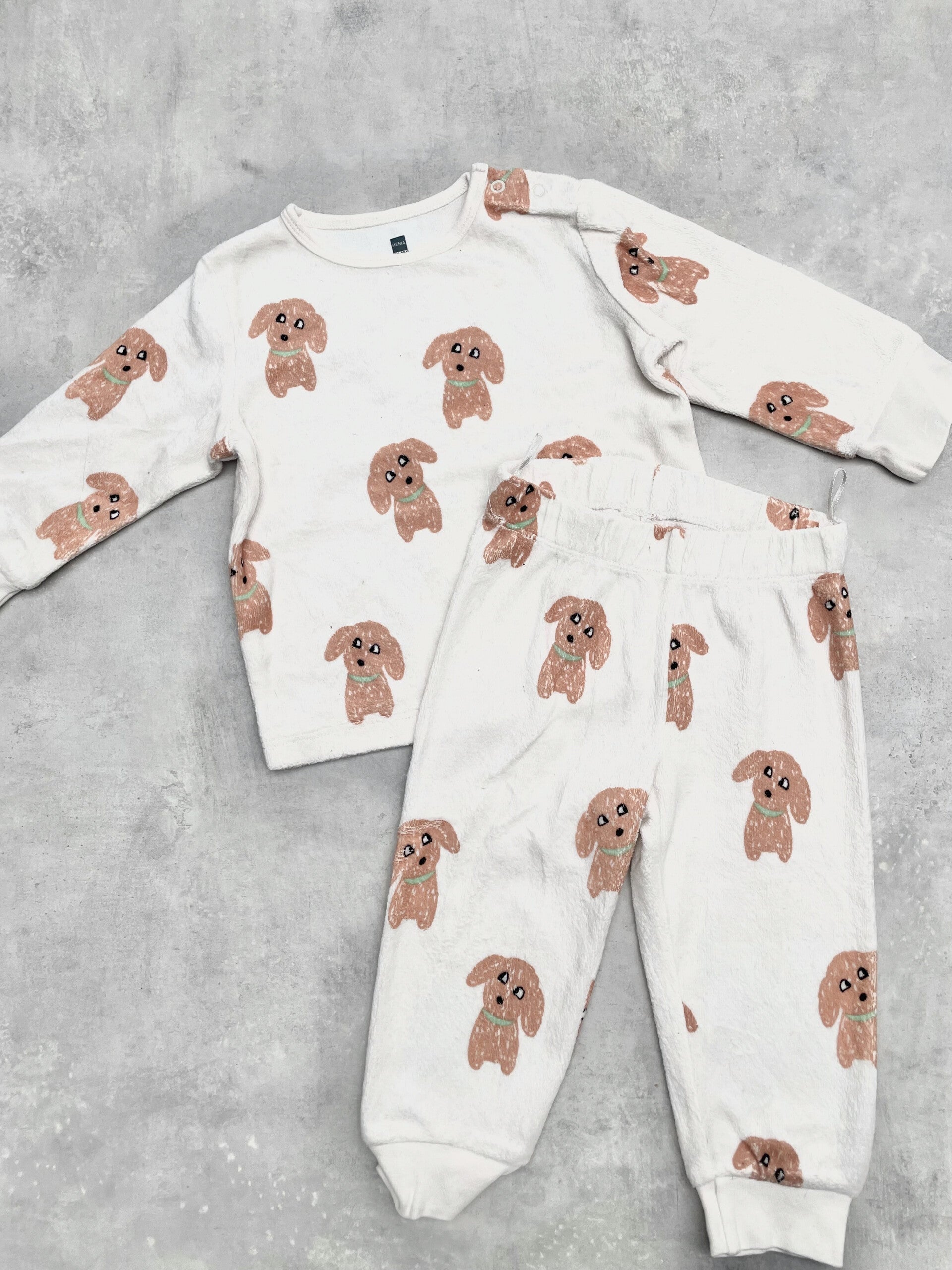 Hema pyjama - Maat 74/80