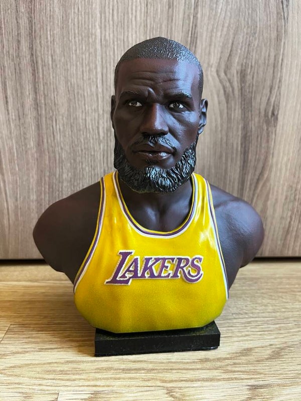 Buste réaliste de LeBron James - 15 cm