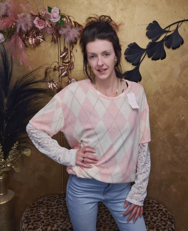 Geruite trui met hartjes & kanten mouwen licht roze