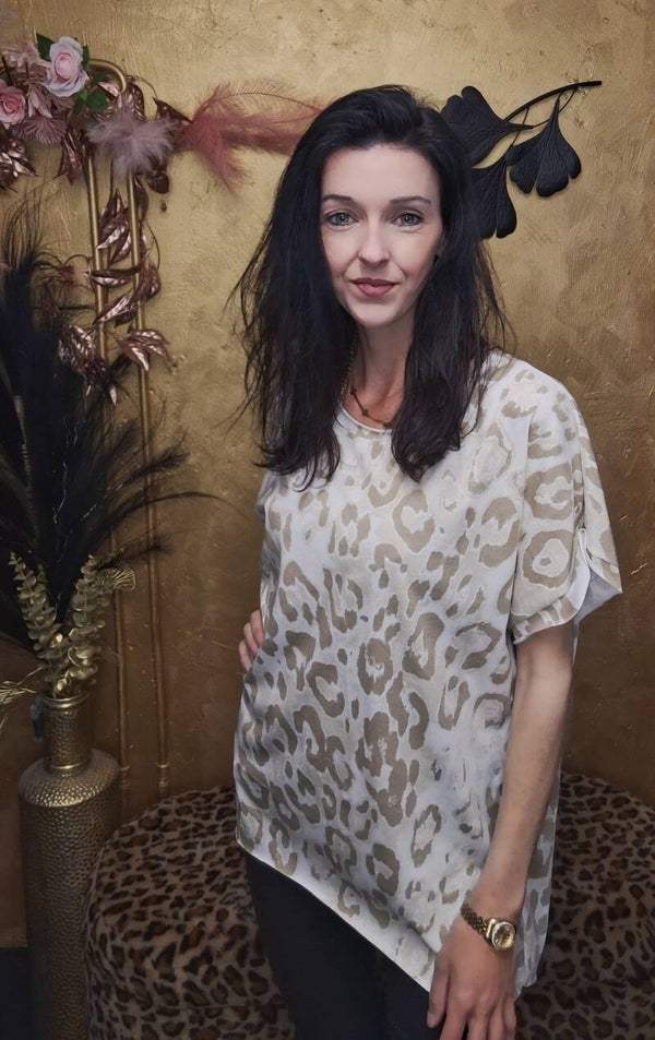 T-shirt print motief beige