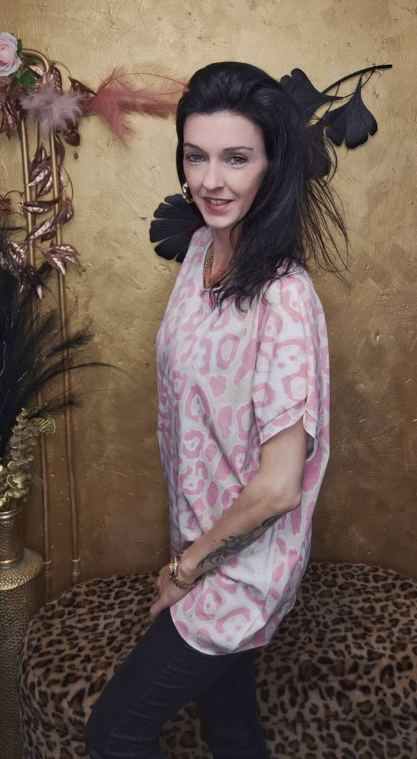 T-shirt print motief licht roze