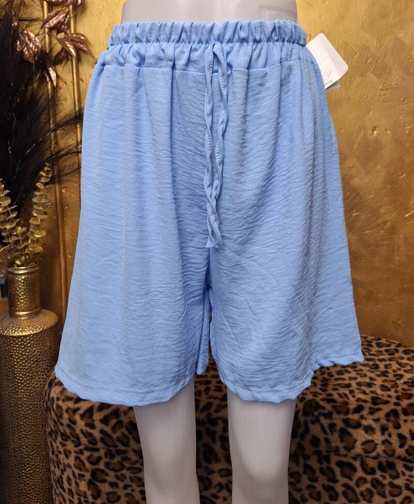 Comfortabele korte broek van viscose blauw