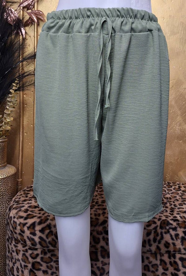 Comfortabele korte broek van viscose khaki