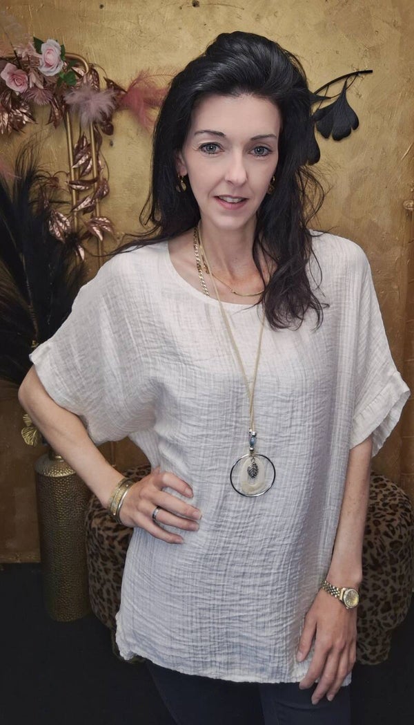 T-shirt met ketting beige