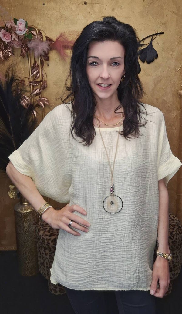 T-shirt met ketting boter geel