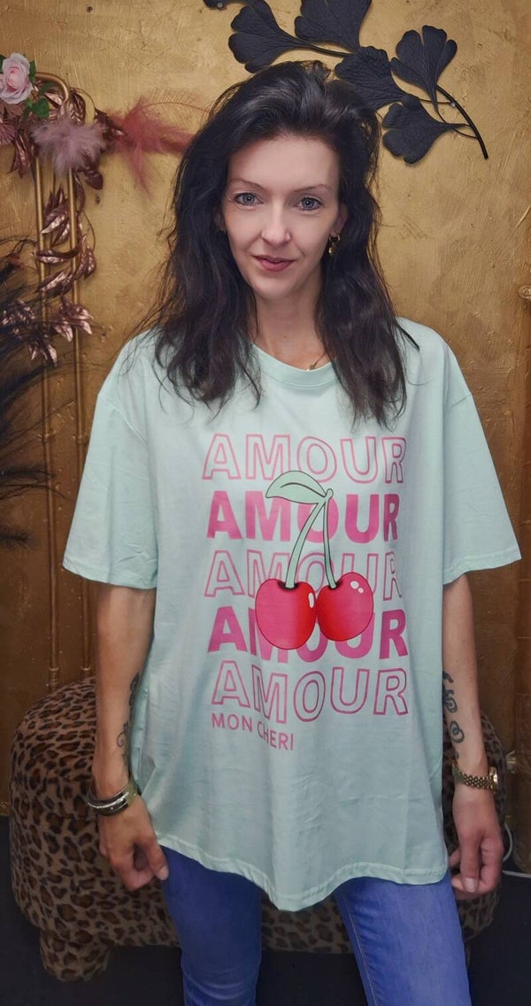 T-shirt Dames – Mint Oversized Shirt van 100% Katoen met Amour print