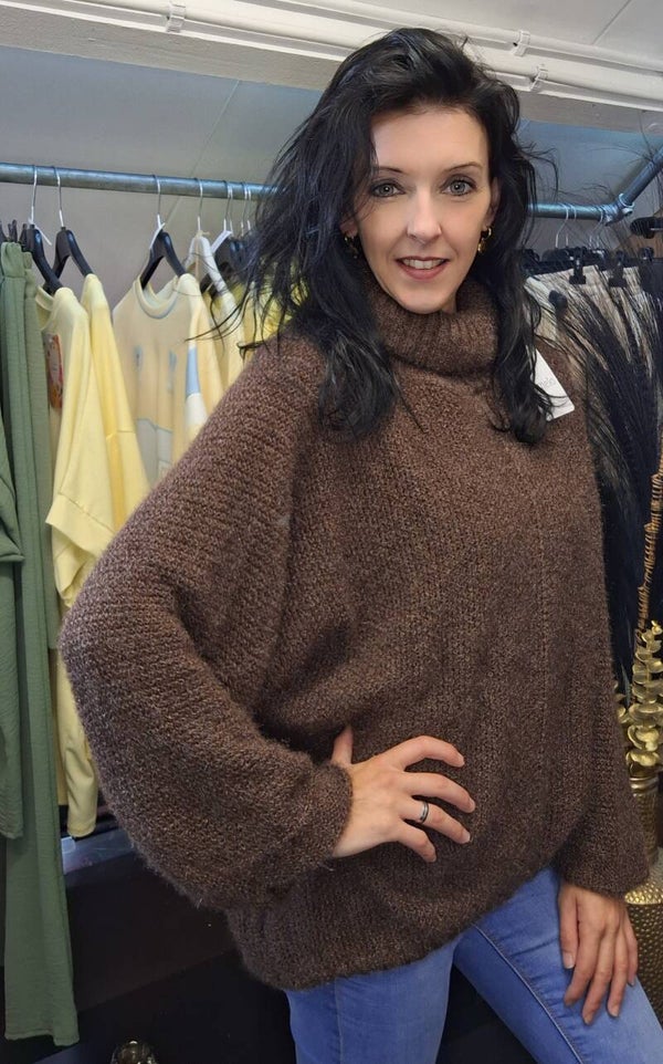 Oversized coltrui met 3/4 vleermuismouwen bruin