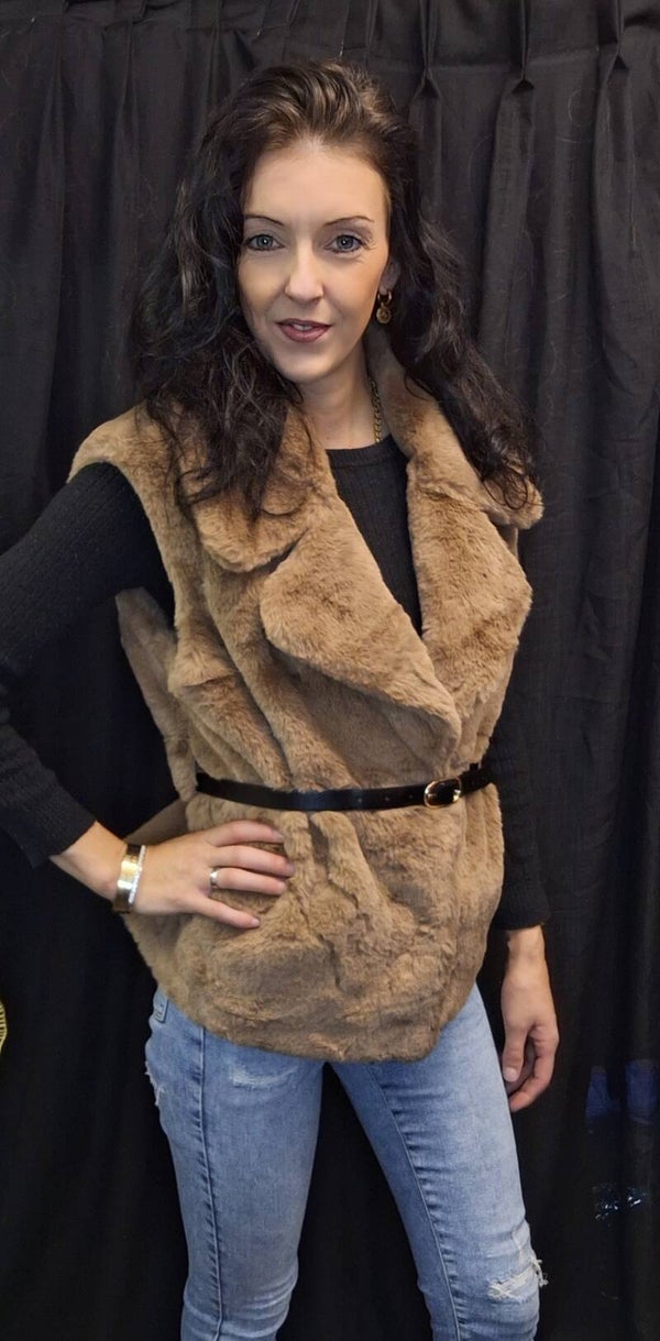 Teddy Gilet met Riem - Beige / Taupe - One Size t/m 42
