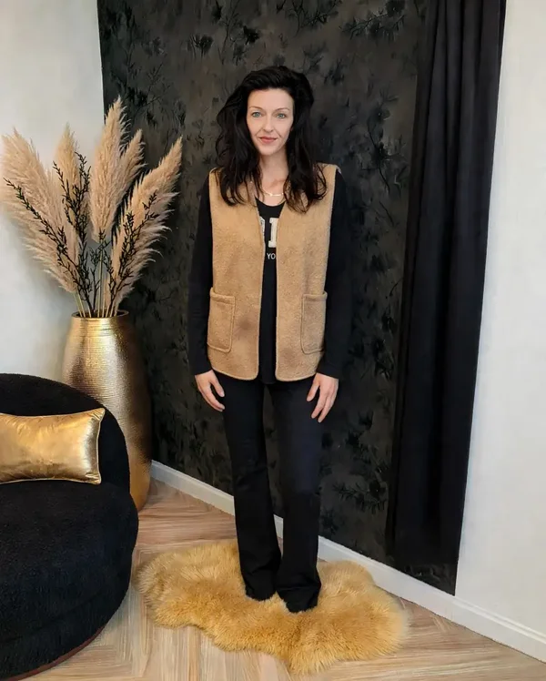Dames Bouclé Gilet Camel Beige Met Zakken - Warme Dames Bodywarmer
