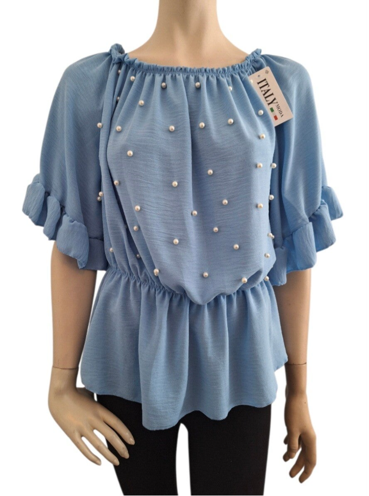 Stijlvolle lichtblauwe top met parels