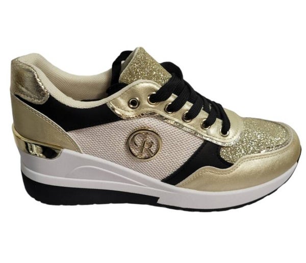 Sneakers gold