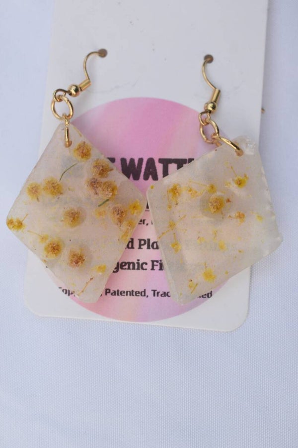 Be It Wattle Diamond Earrings - Cream & Clear