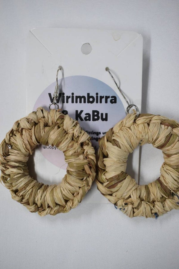 Round Hoop Raffia Earrings - Natural & Tan