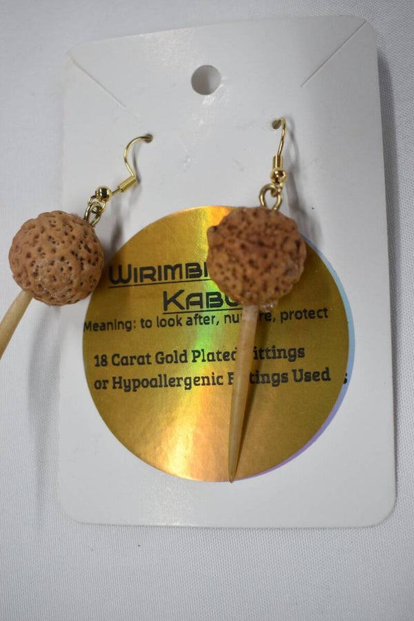 Echidna Quill And Round Bead Earrings - Natural