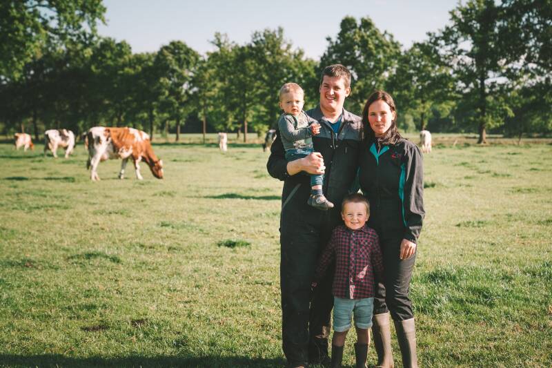 de zwaluwhoeve familie