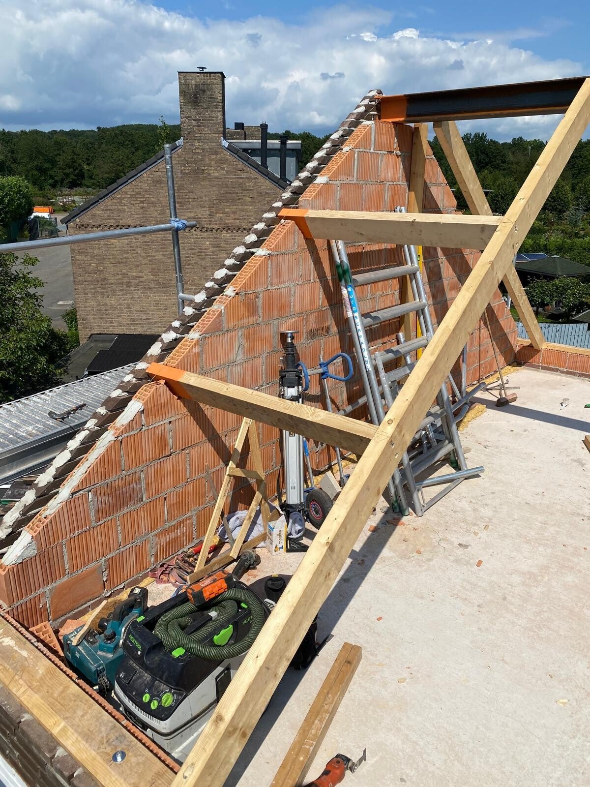 Aannemer voor Aanbouw en Verbouw new dak voor annbouw