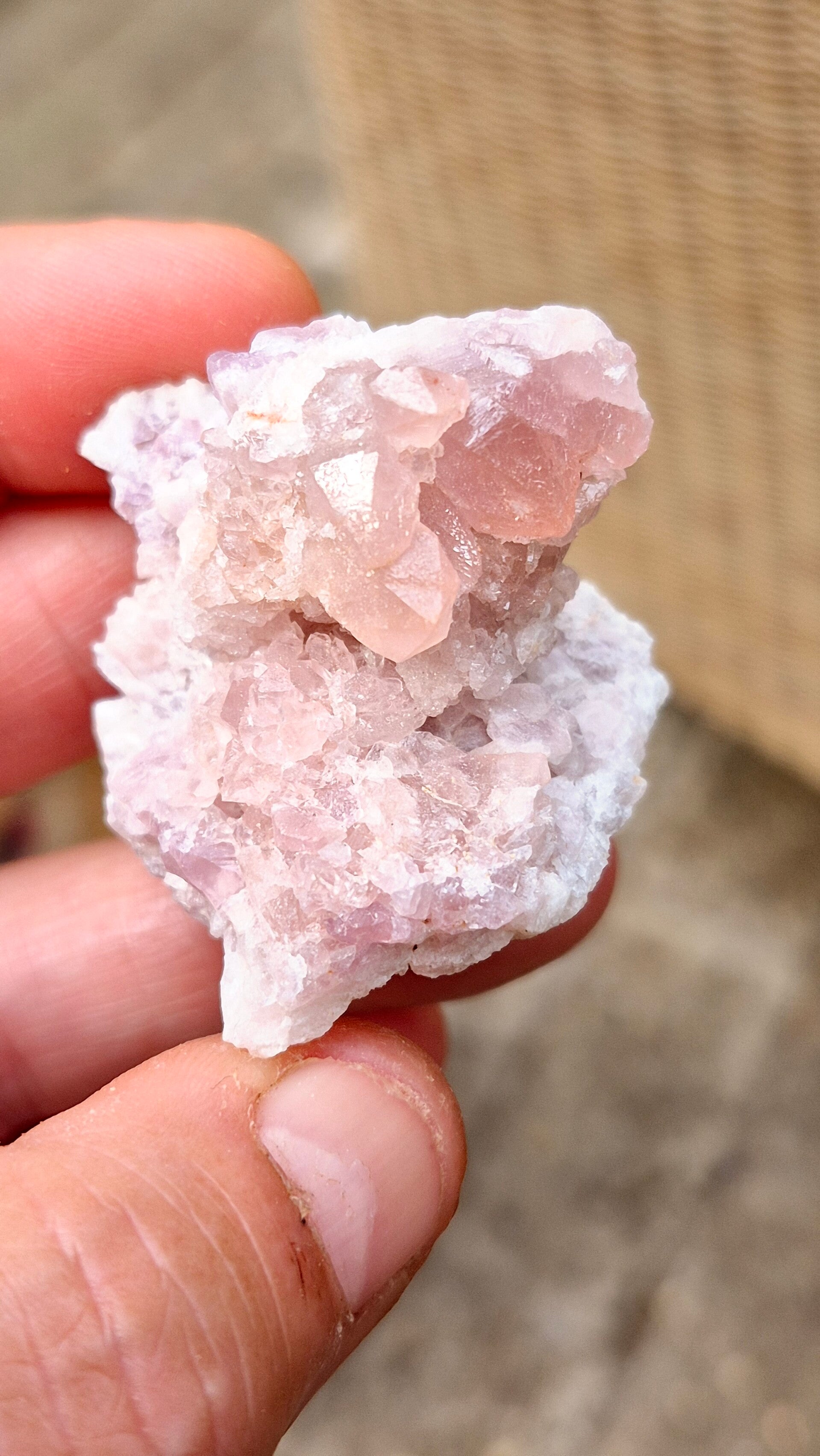 Roze Amethist geode #2