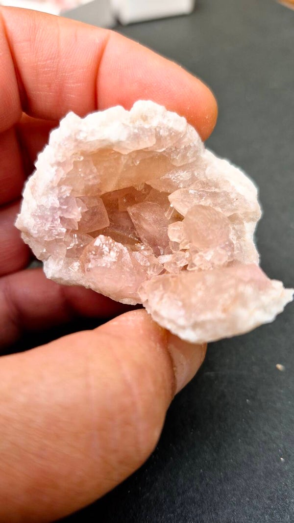 Roze Amethist geode #27