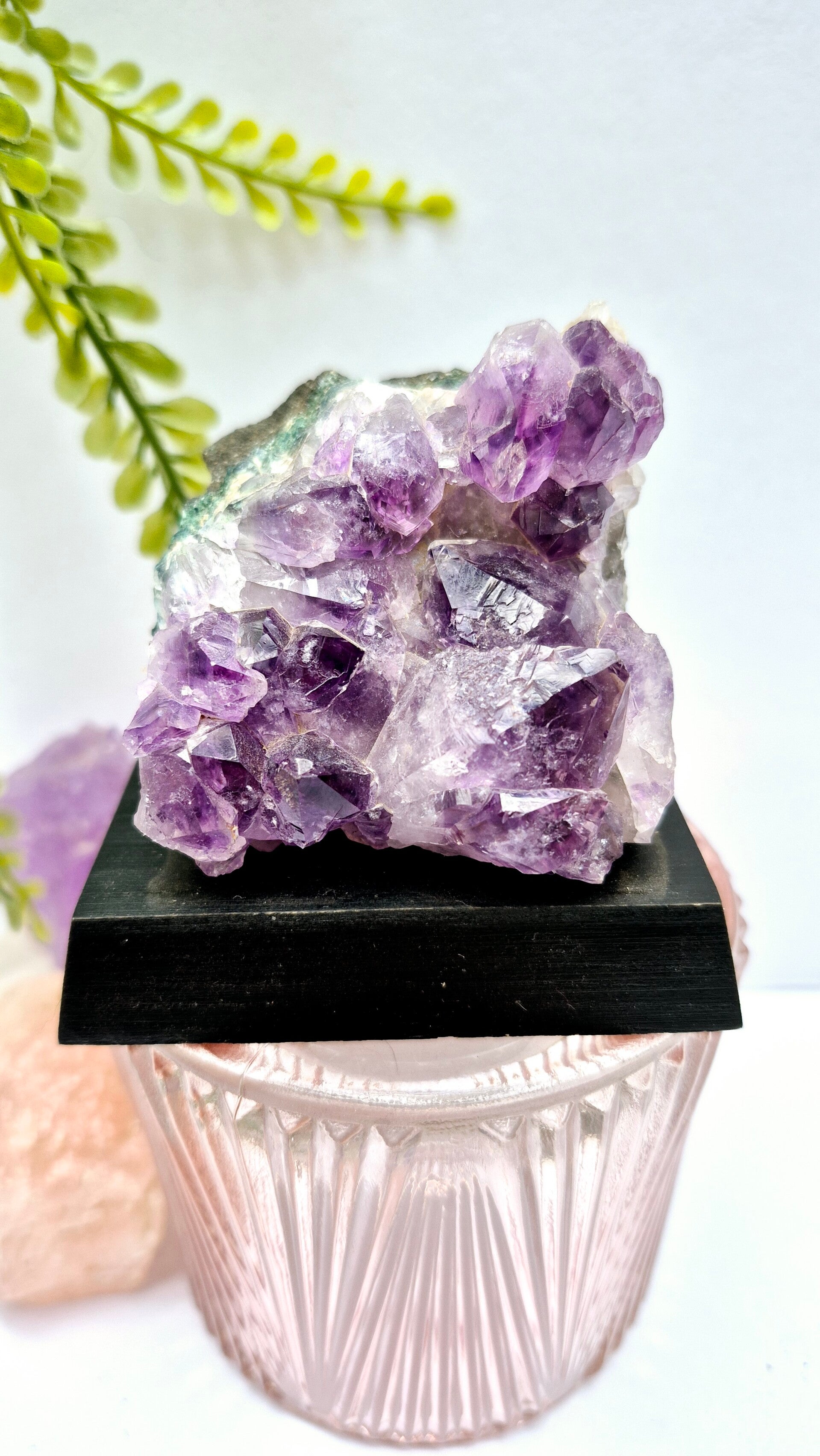 Amethist cluster op vaste voet #10