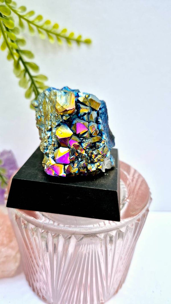 Amethist Titanium Aura cluster 06