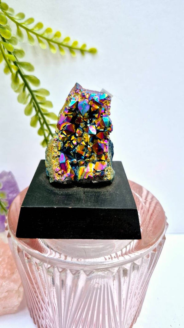 Amethist Titanium Aura cluster 07