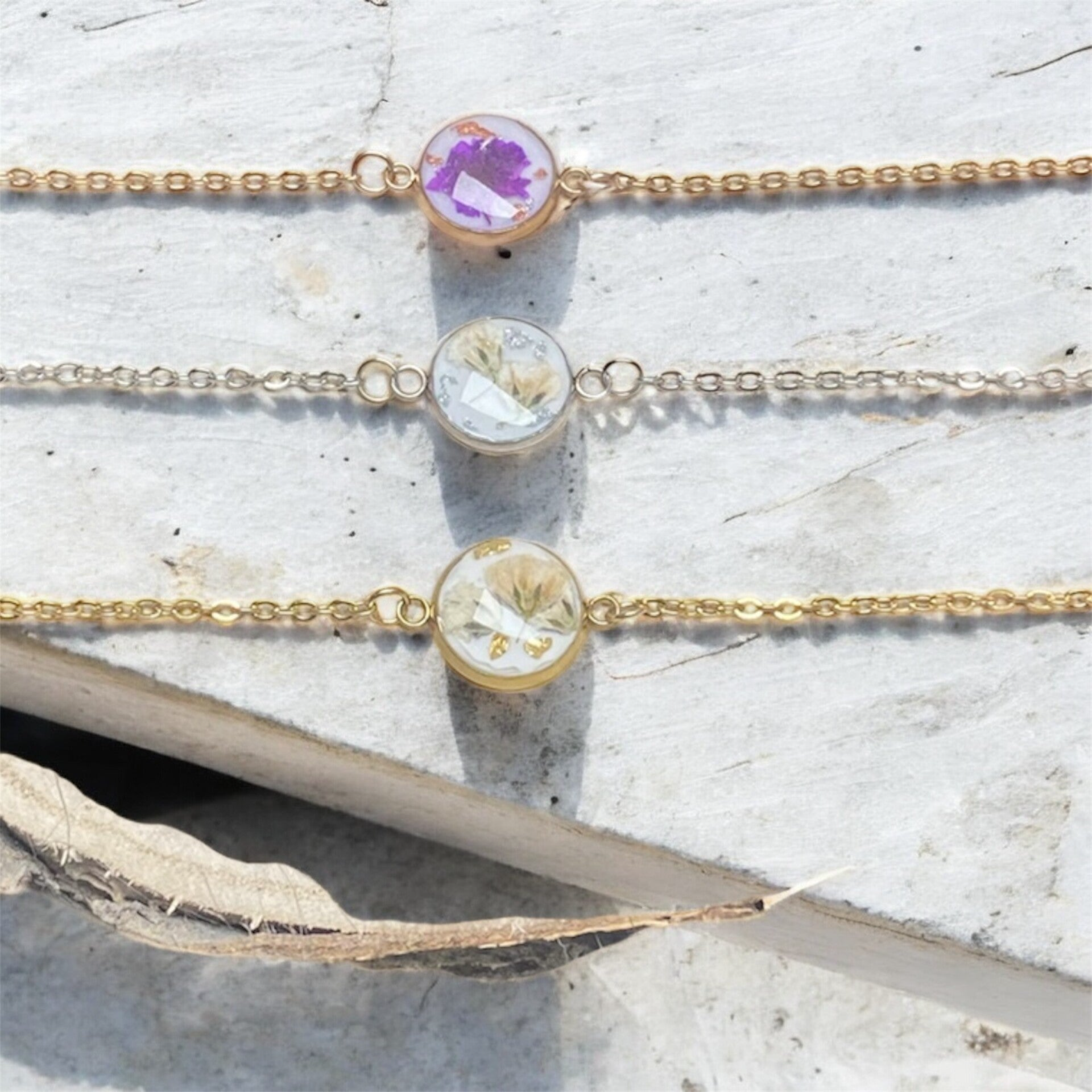 Armband mit echten Blüten