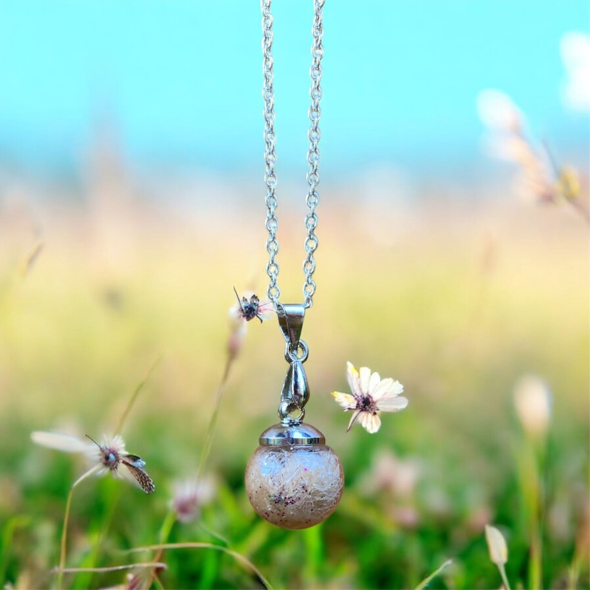 Kette mit Glasperle  Fell und Glitzer