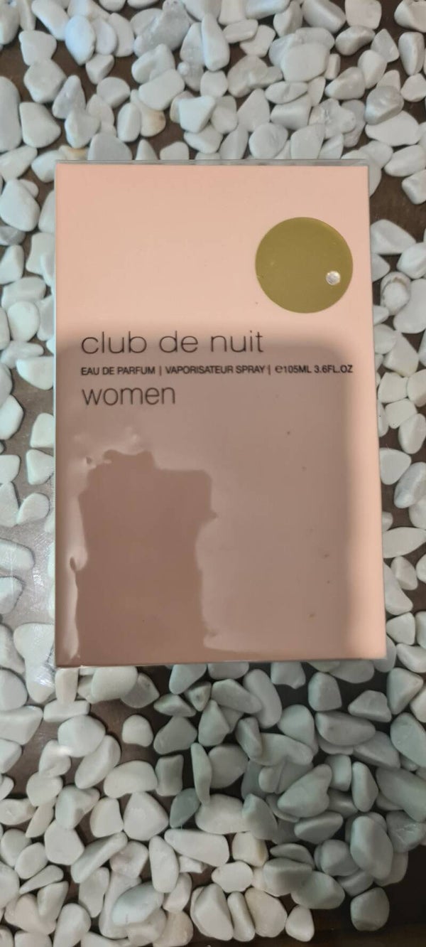 club de nuit woman
