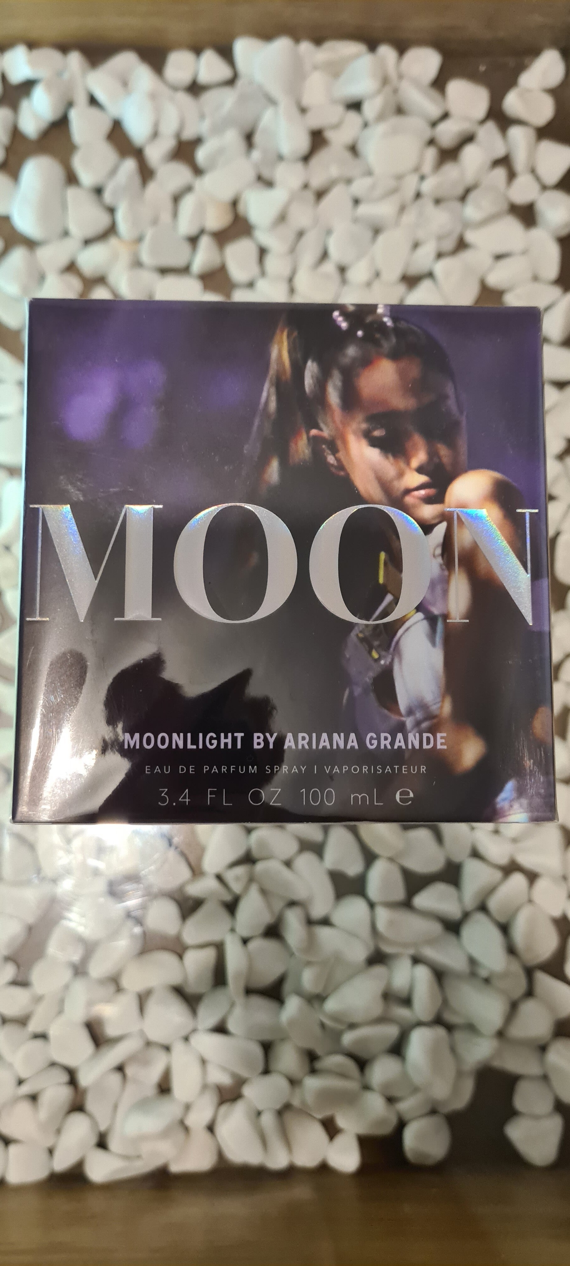 moon by arianna grande