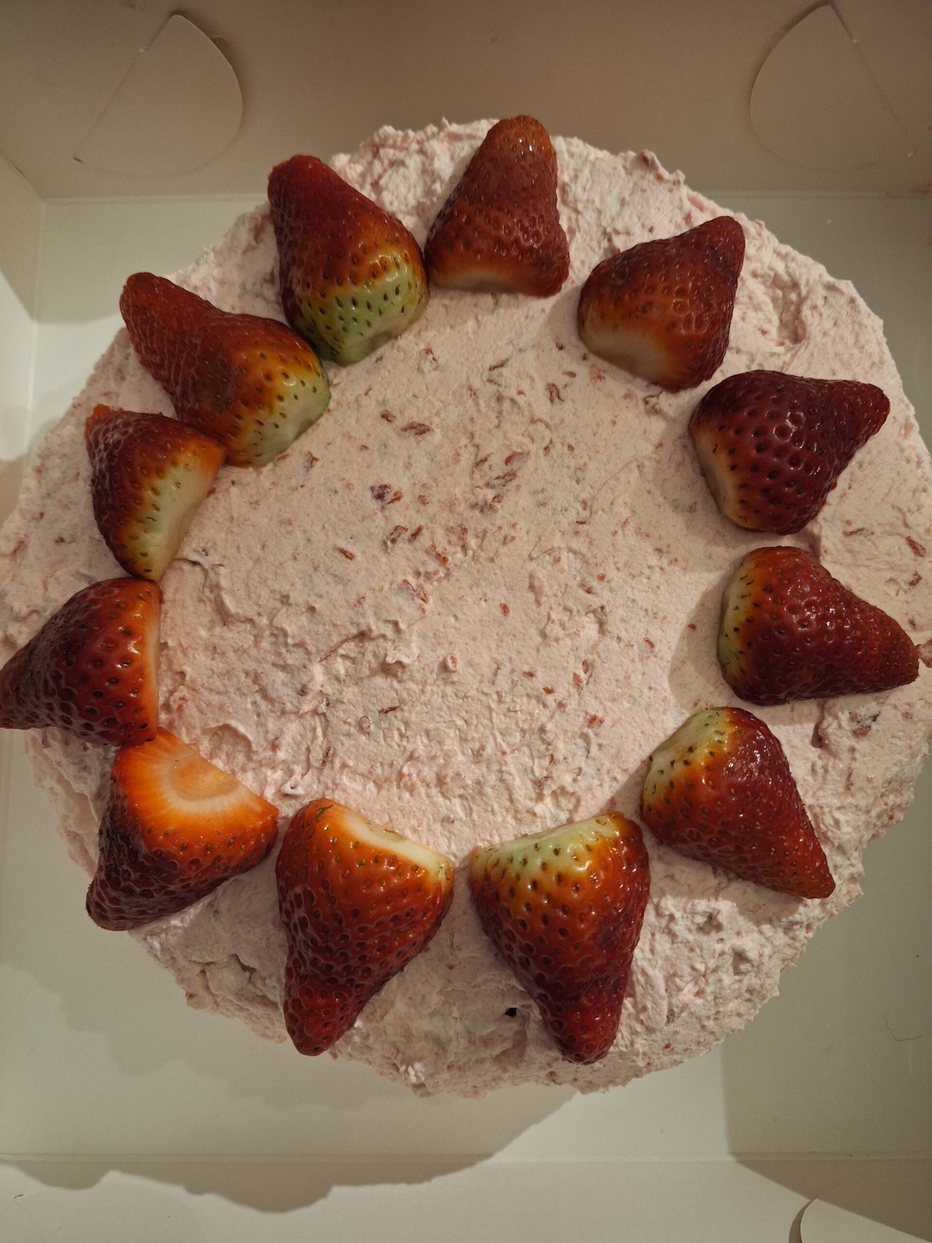 Aardbeien-bavaroistaart 10-12 personen