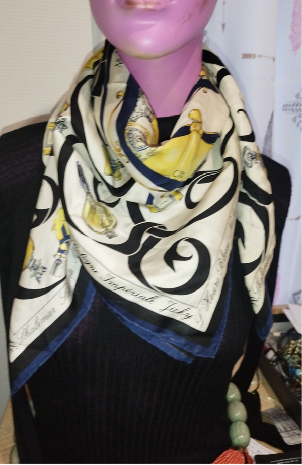 Carré de soie Guerlain vintage parfum