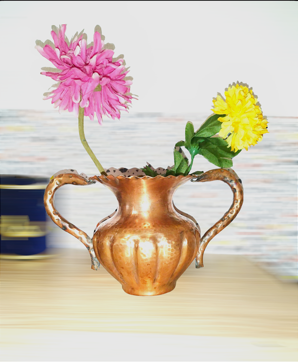 Vase en Cuivre, Scandinavie fait à la main  Année :1970 /1979