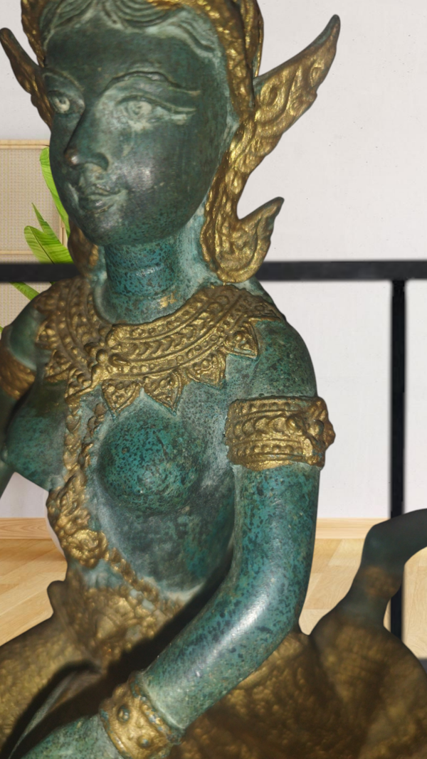 Rare unique statue thaïlandaise vintage ancier
