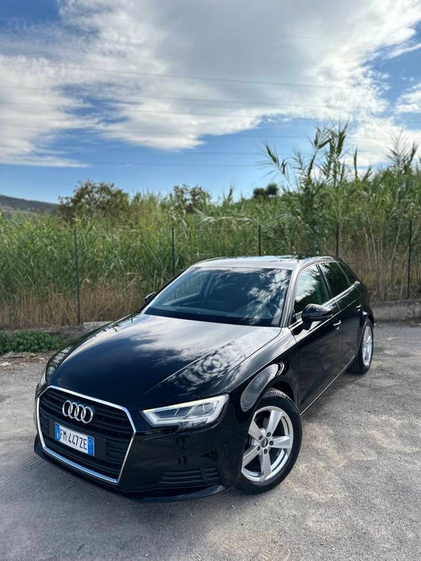 AUDI A3 1.6 S-TRONIC SPORT