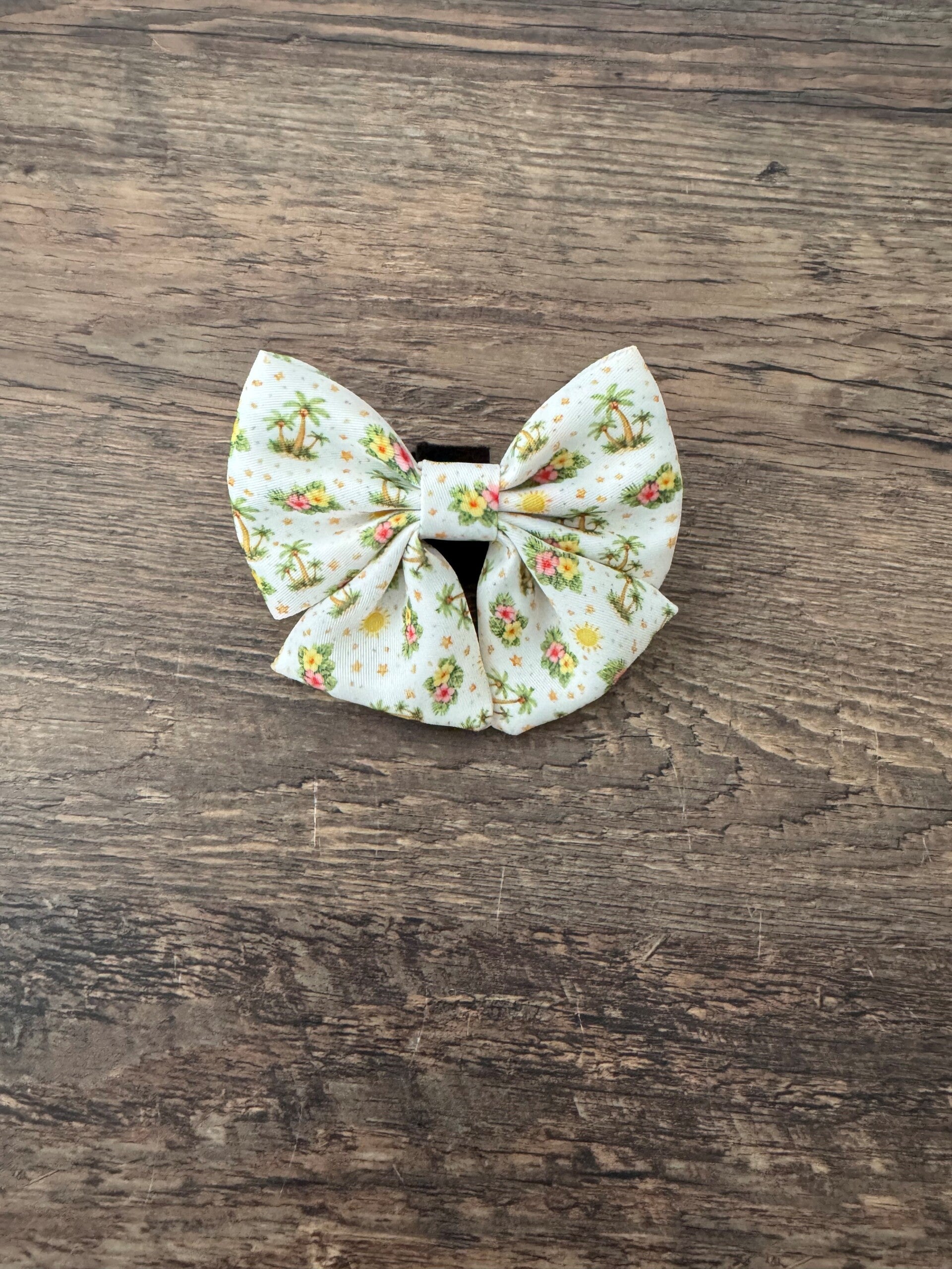 Sailor Bow Aloha Waikiki