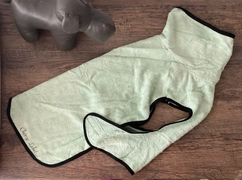 Hunde-Bademantel Grün