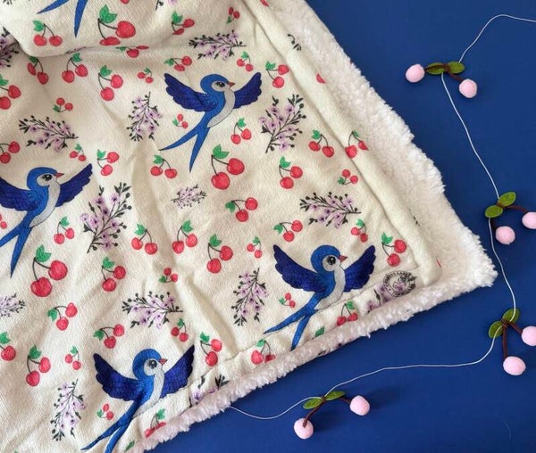 Kuscheldecke Cherry Whisper