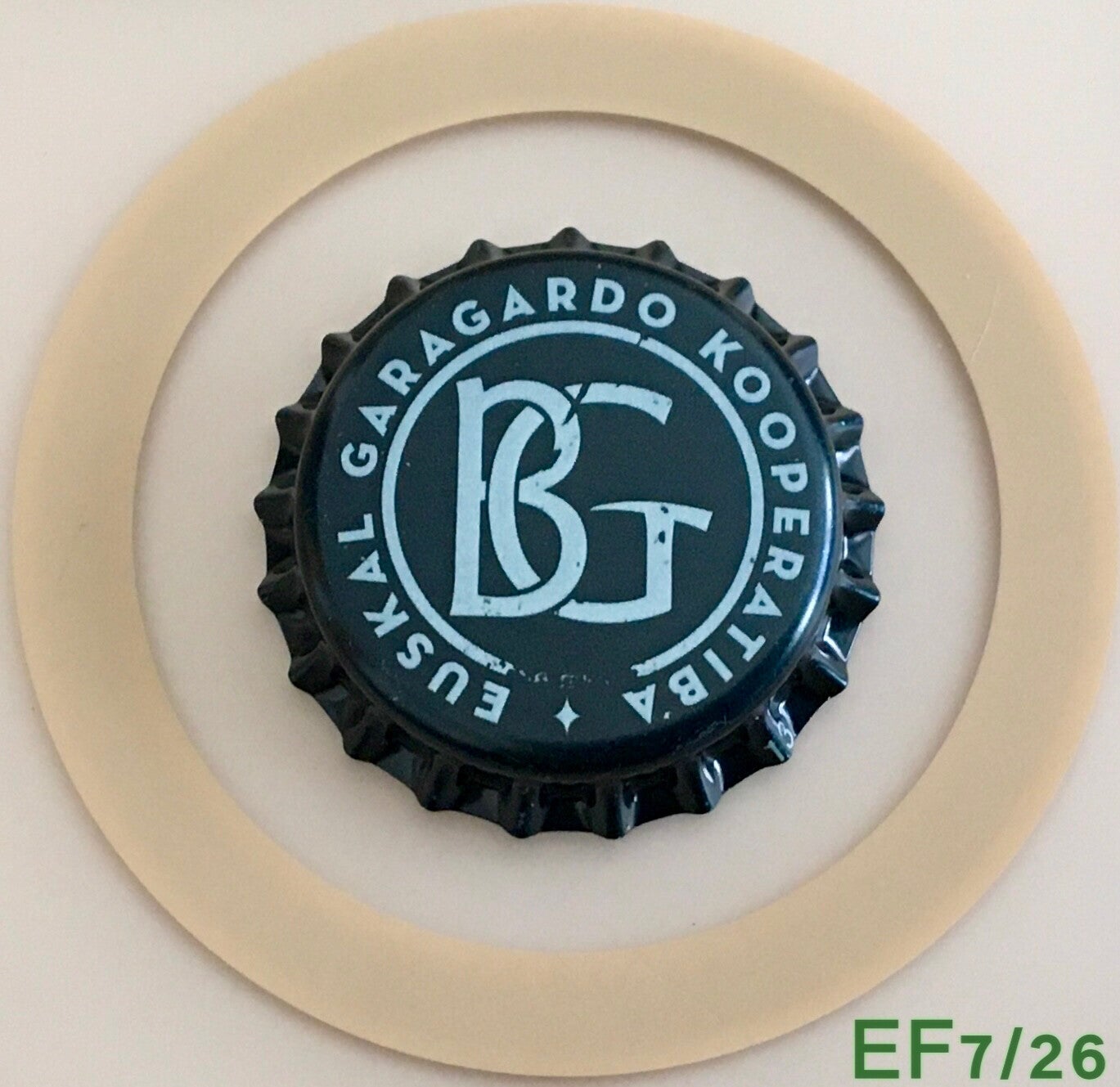 CHAPA TAPON CORONA SERIE A