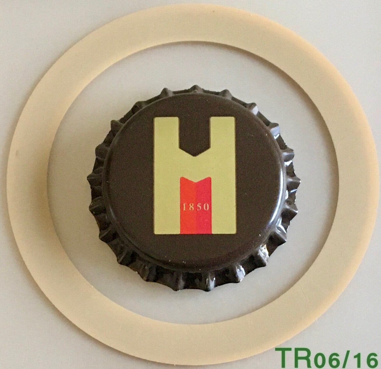 CHAPA TAPON CORONA SERIE A