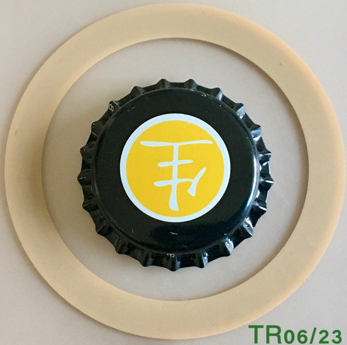 CHAPA TAPON CORONA SERIE A
