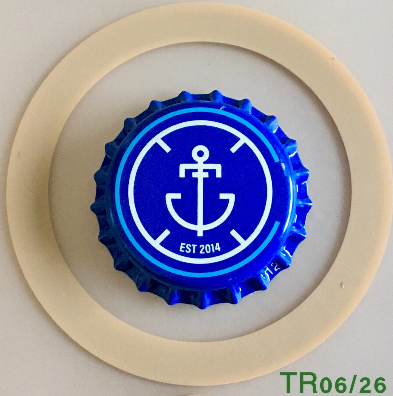 CHAPA TAPON CORONA SERIE A