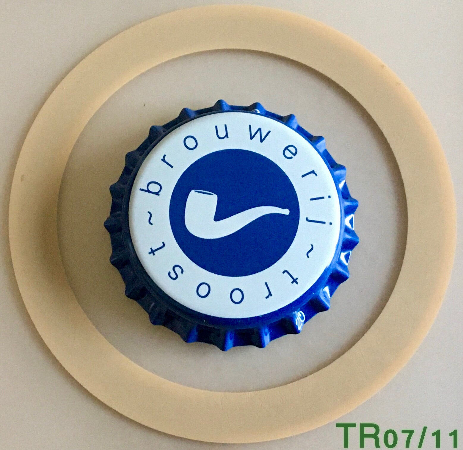 CHAPA TAPON CORONA SERIE A