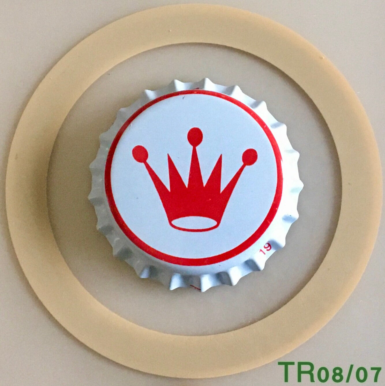 CHAPA TAPON CORONA SERIE A