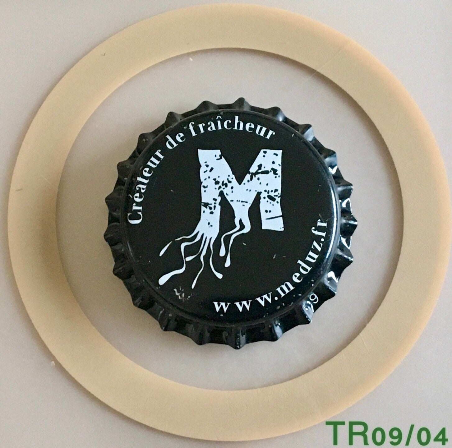 CHAPA TAPON CORONA SERIE A